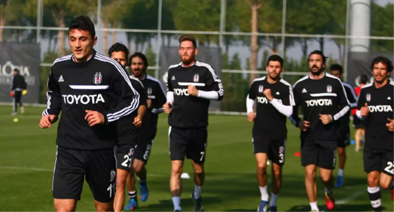 Beşiktaş Günü Çift İdmanla Tamamladı