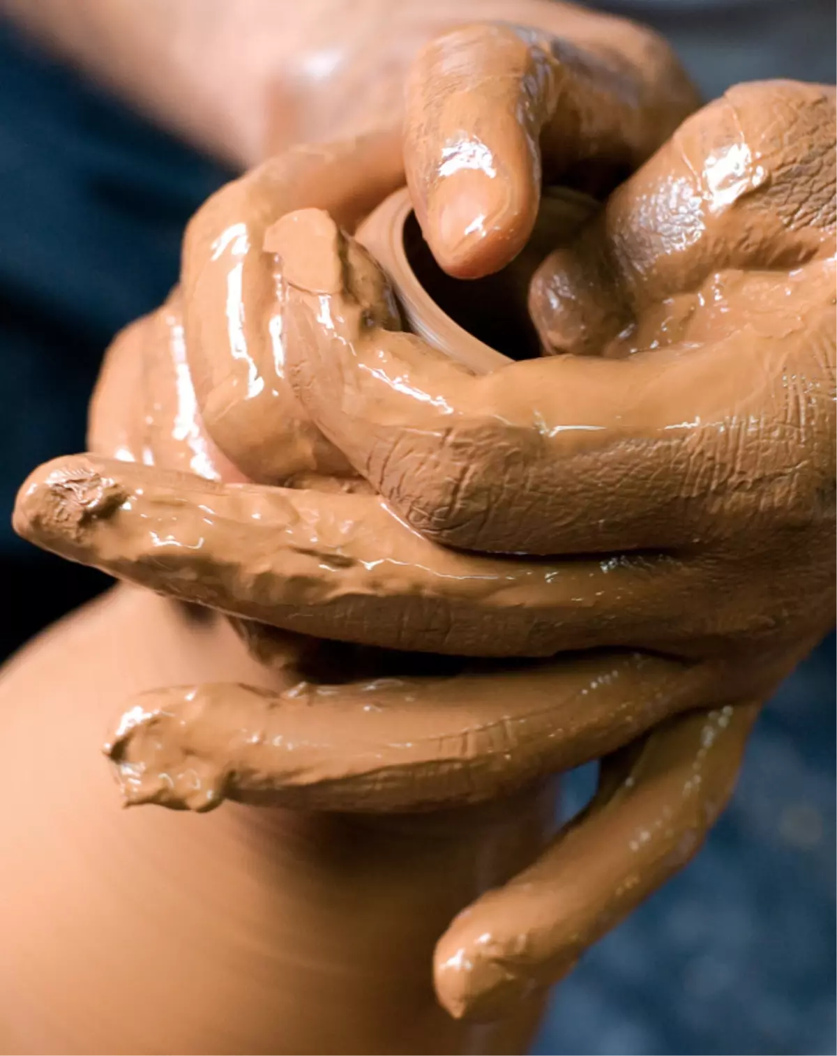 Çömlekçiliğin Yaşaması İçin Mücadele Veriyor