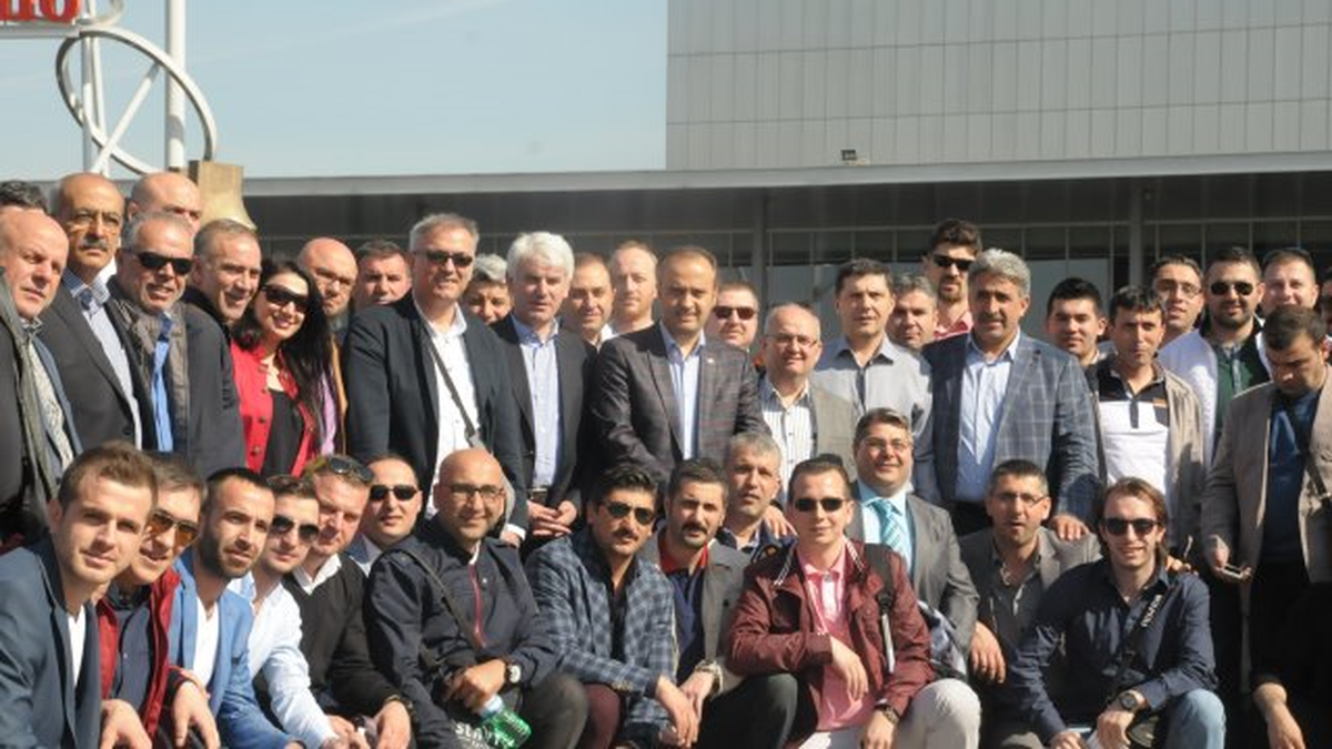 İnegöllü Mobilyacılar Milano Fuarını İnceliyor