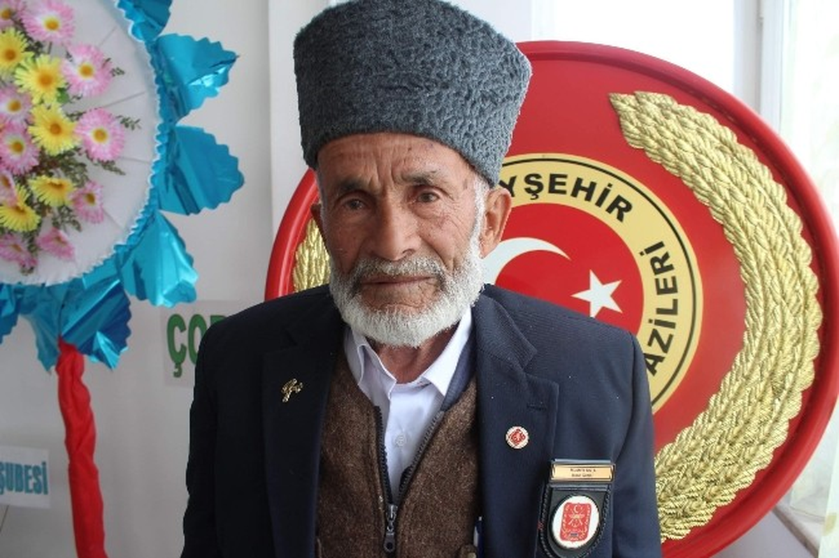 Kore Gazisi Madalyasını Kızının Düğününde Çaldırmış