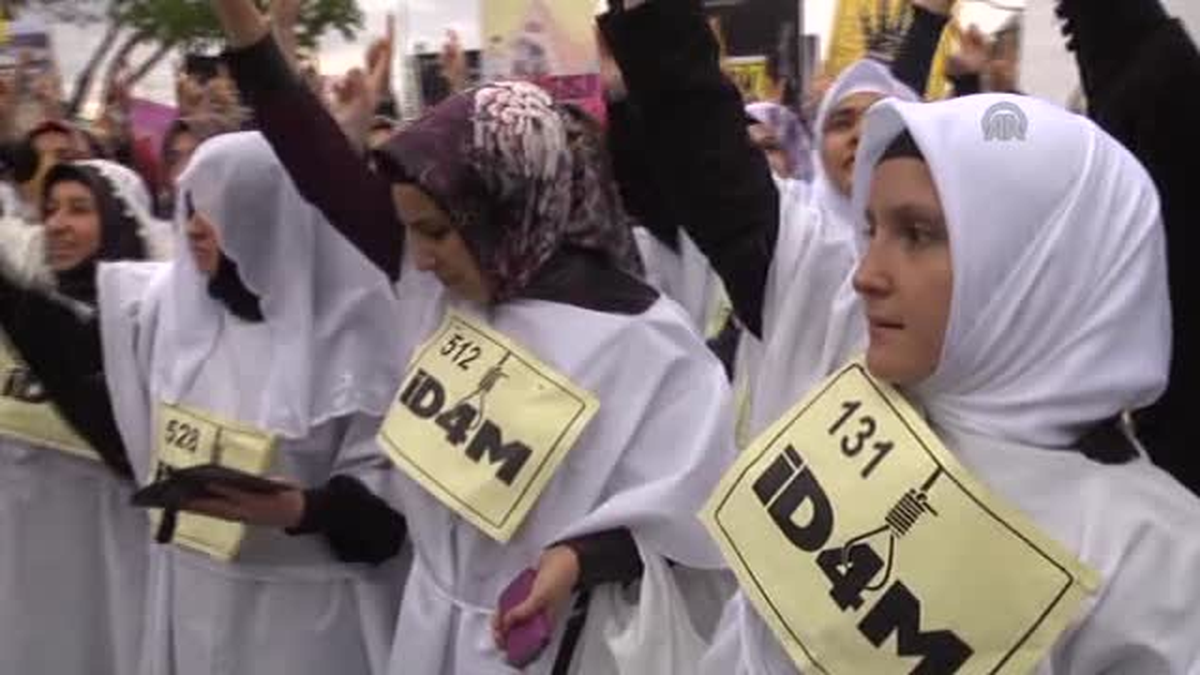 Mısır\'da 528 kişinin idama mahkum edilmesi -