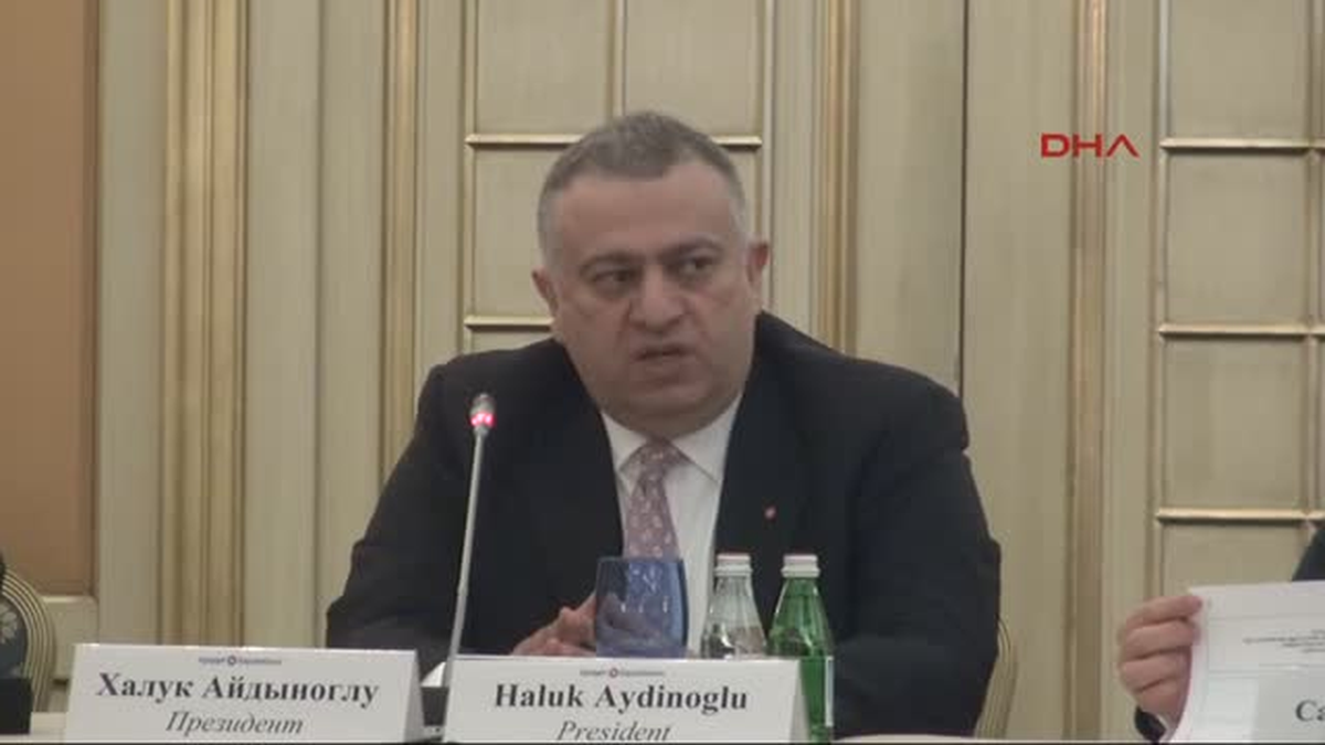 Rusya\'da Kürk Kredisi ile 80 Milyon Dolar Kazandı