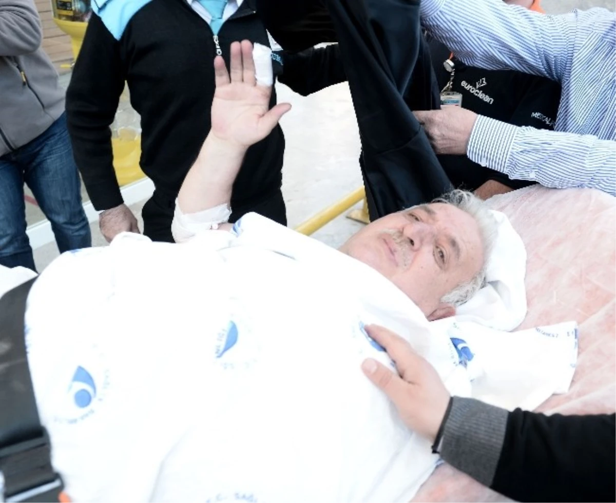 Saldırıda Yaralanan Milletvekili ve Oğlu, Başka Bir Hastaneye Nakledildi