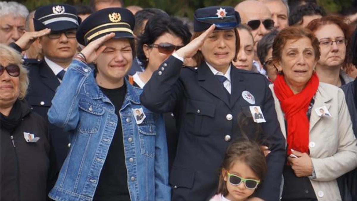 Şehit Müdüre Polis Eşinden Son Selam