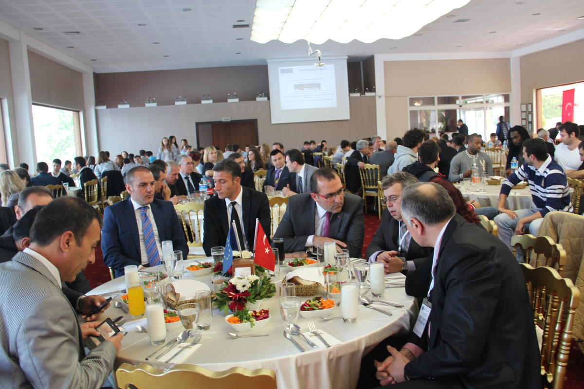 Spor, Sınırları Aşmak İçin En Kestirme Yoldur" Konferansı