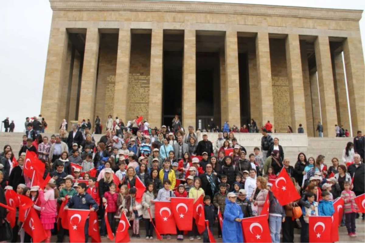 Bakırköylü Çocuklar Atamıza Mektuplarını Götürecek