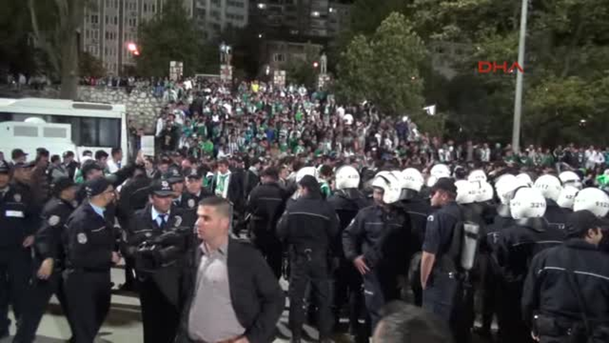 Bursaspor Maçından Sonra Olaylar Çıktı