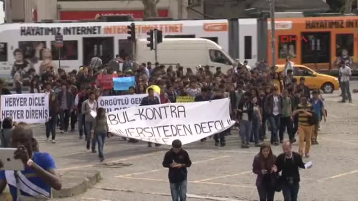 Dicle Üniversitesi\'ndeki Olayları Protesto Ettiler