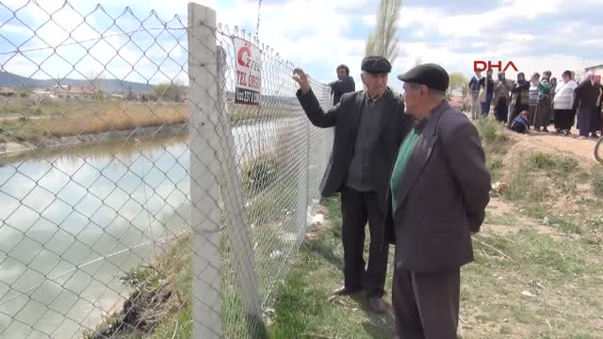 Kanala Atlayan 14 Yaşındaki 2 Kızdan Biri Kurtarıldı Diğeri Kayıp (2)