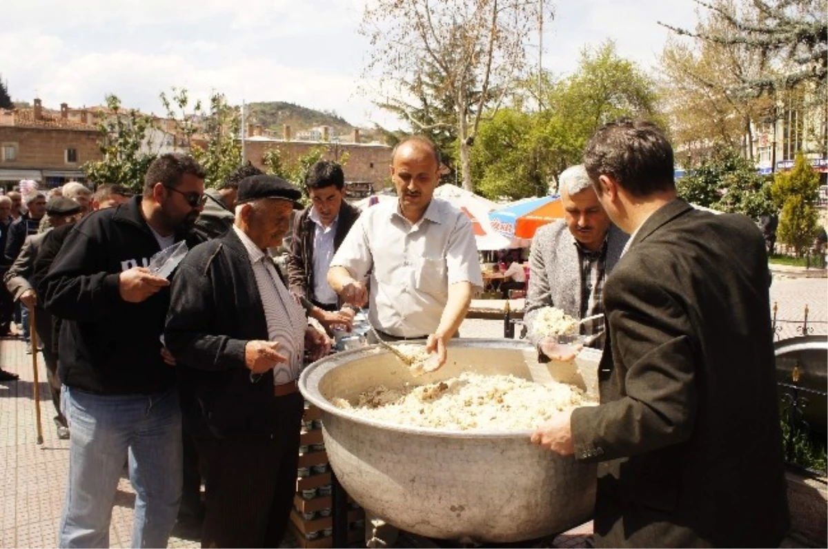 Kastamonu\'da Kutlu Doğum Pilavı Dağıtıldı