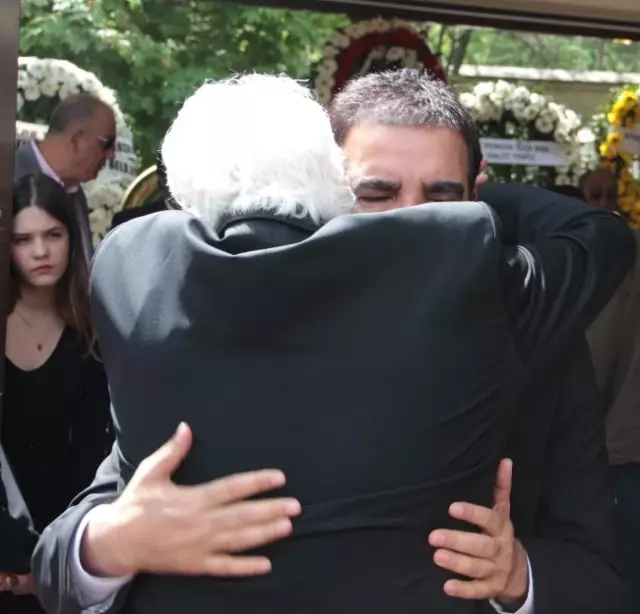Kılıçdaroğlu, Erdoğan Toprak’ın Annesinin Cenazesine Katıldı Son Dakika