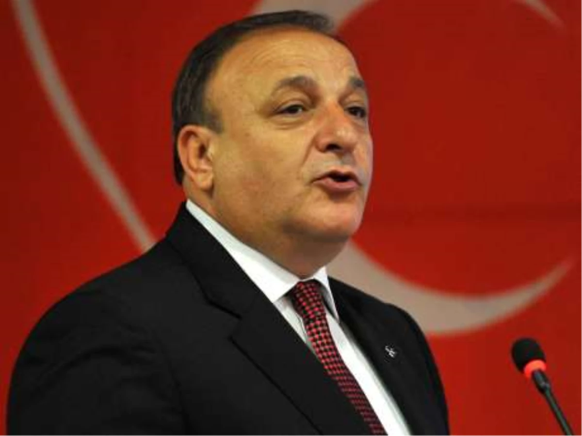 MHP\'li Vural: Başbakan, Cumhurbaşkanlığı Krizine Girmiş