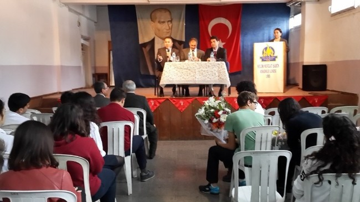Mkü\'de Liselerde Sosyal Bilimler Konferansı