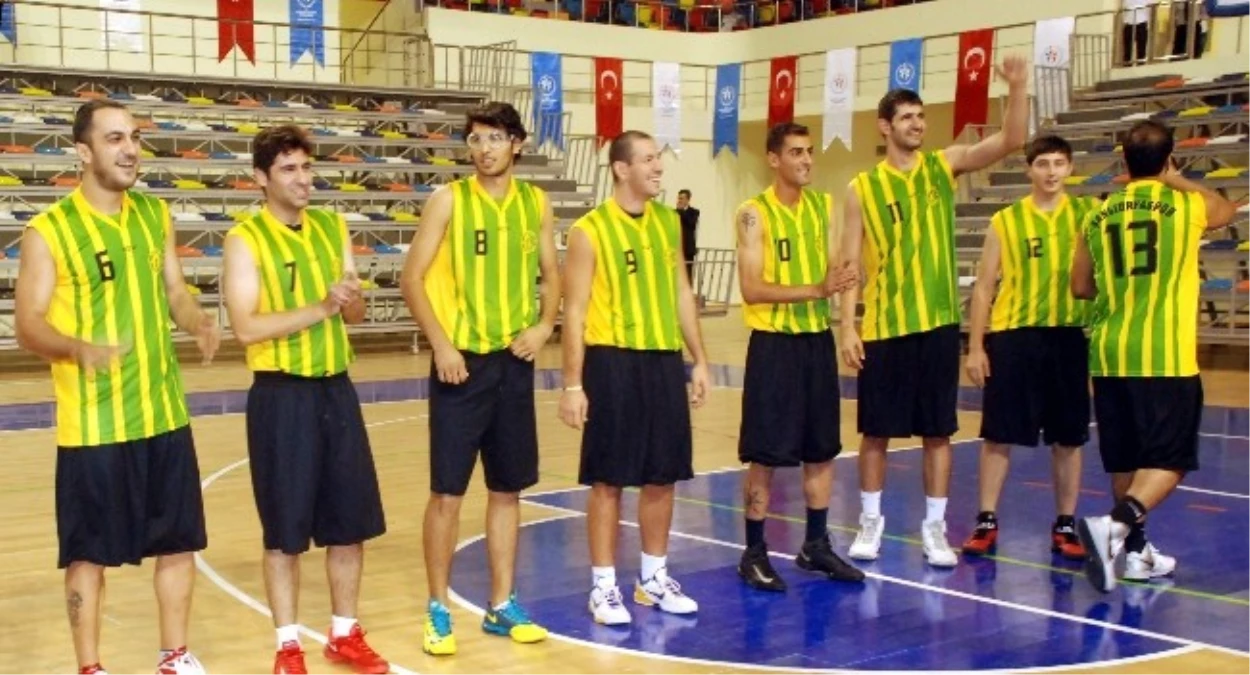 Şanlıurfaspor Basketbol Takımı Oyuncularından Taraftara Çağrı