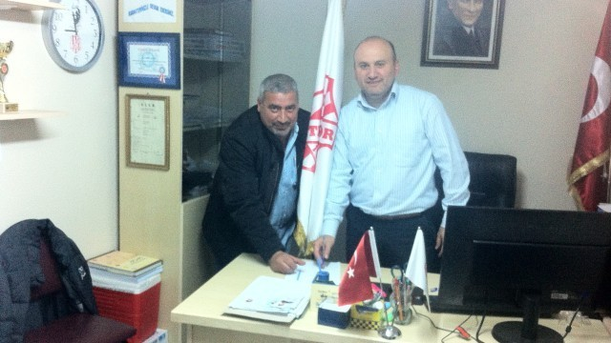 Sitespor İlk İmzayı Aksaka\'ya Attırdı