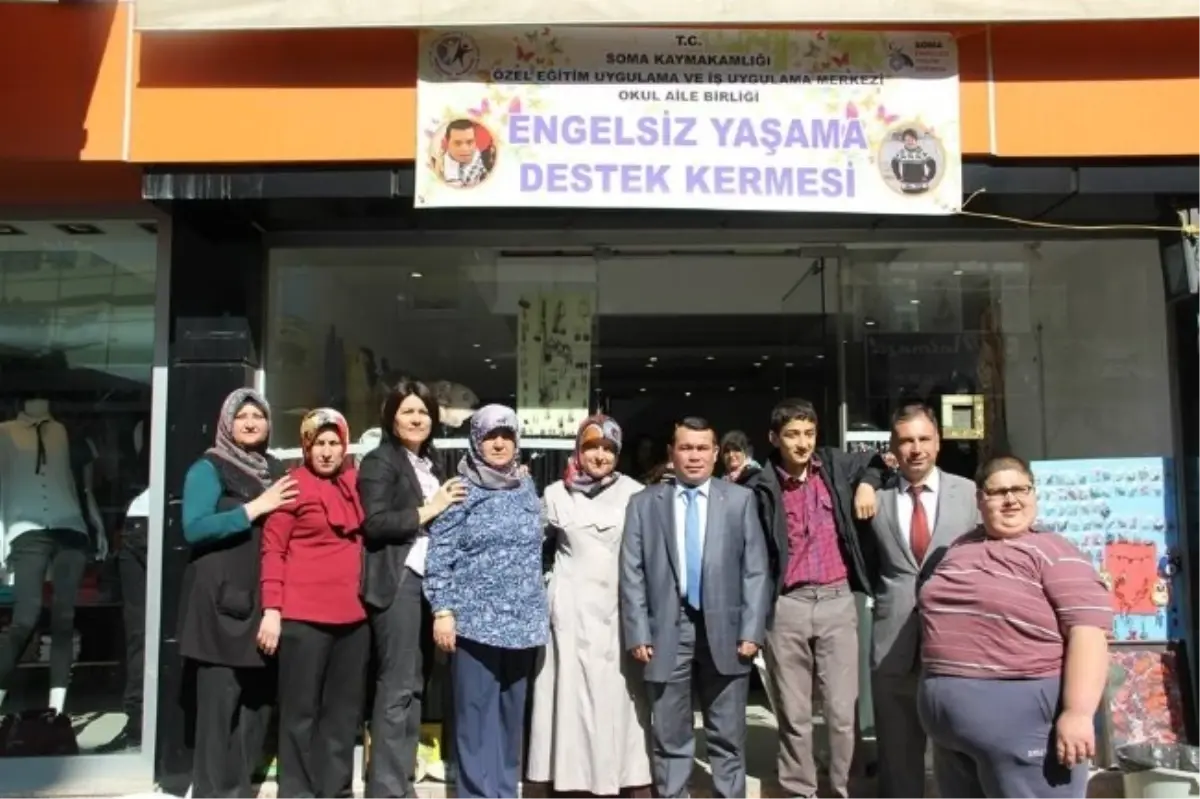 Soma\'da Engelsiz Yaşam İçin Kermes Düzenlendi