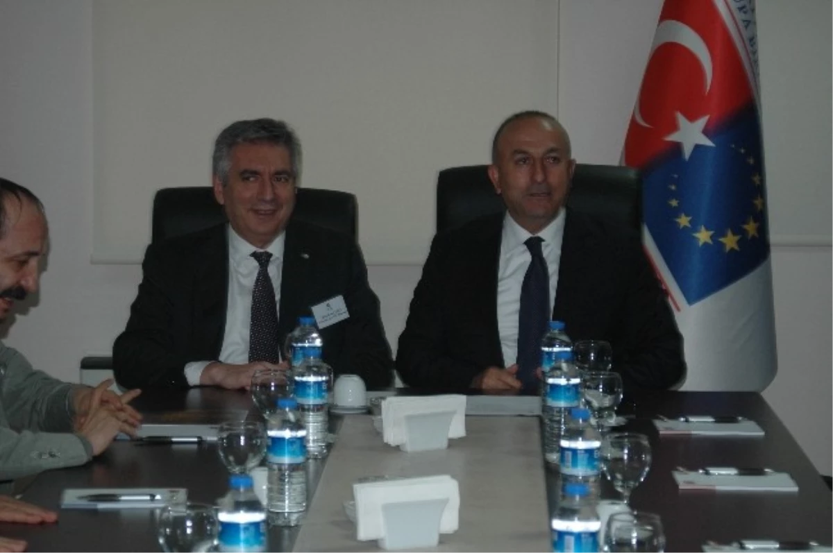 AB Bakanı Çavuşoğlu: "Reformları Sürdürmemiz Lazım"