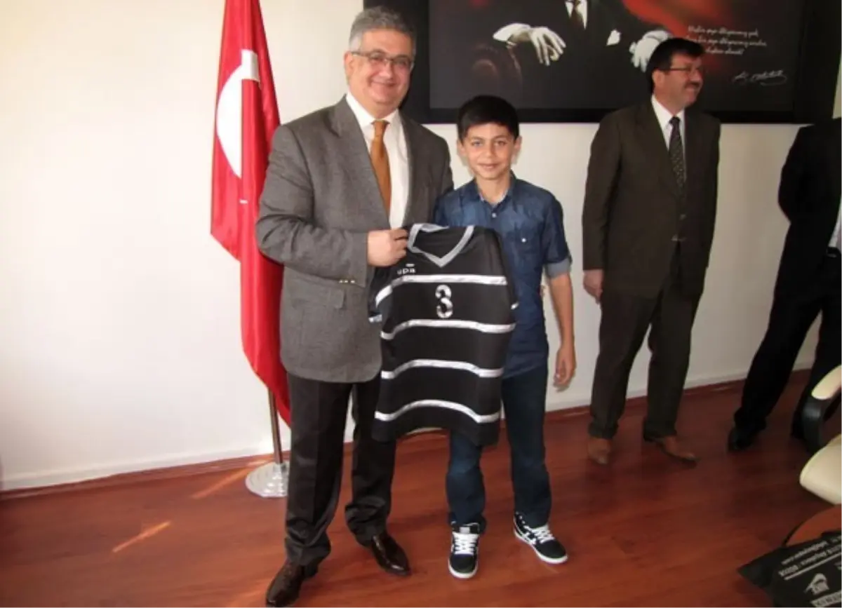 Başarılı Sporculara Ödül