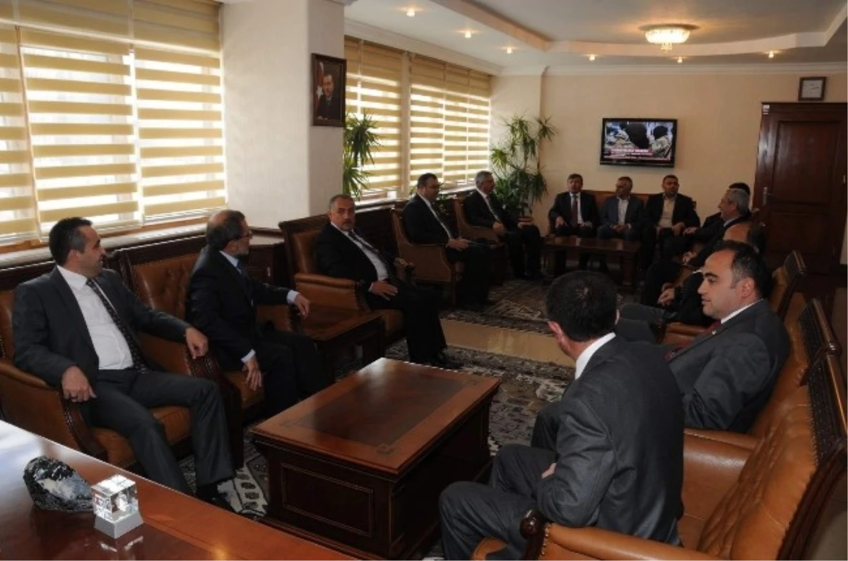 Belediye Başkanı Akdoğan\'dan Vali Kılıç\'a Ziyaret