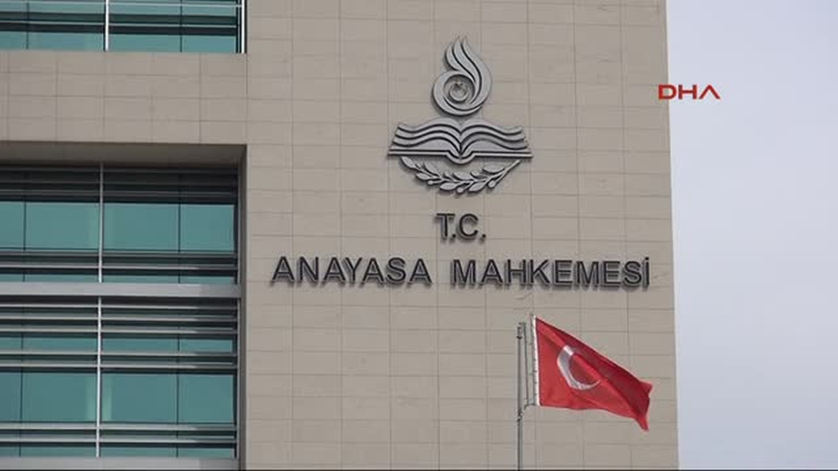 CHP \'İnternet Yasası\'nın İptalı İçin Aym\'ye Başvurdu