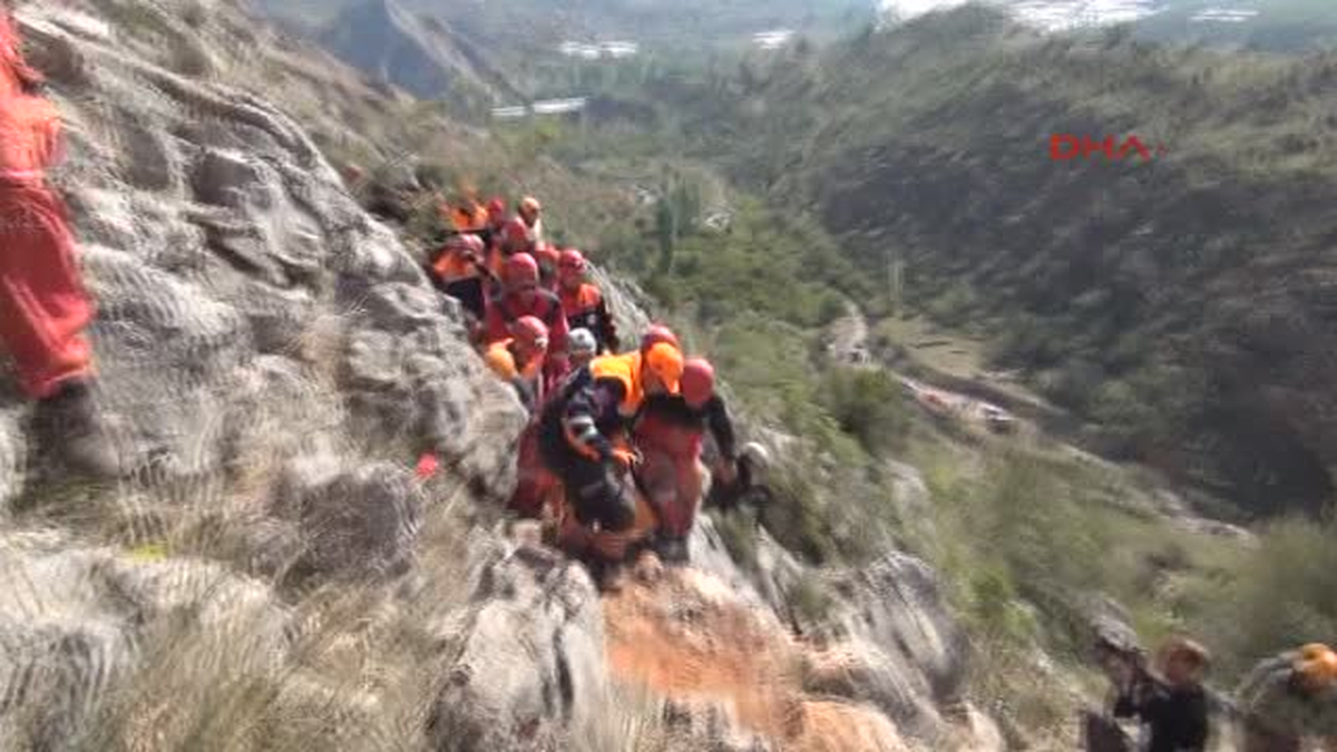 Düştüğü Mağaradan 4 Gün Sonra Kurtarıldı