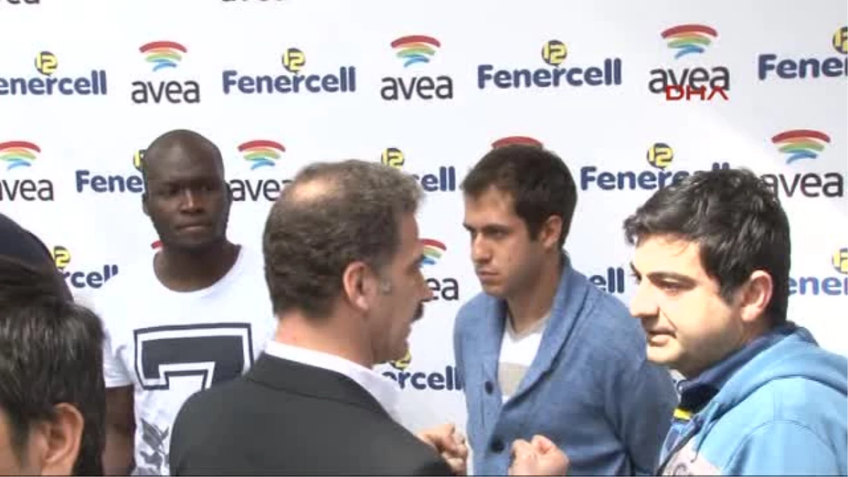 Fenerbahçe\'nin Senegalli Futbolcusu Sow Başkanımız Hakkında Çıkan Kararı Antrenman Sonunda Duyduk...