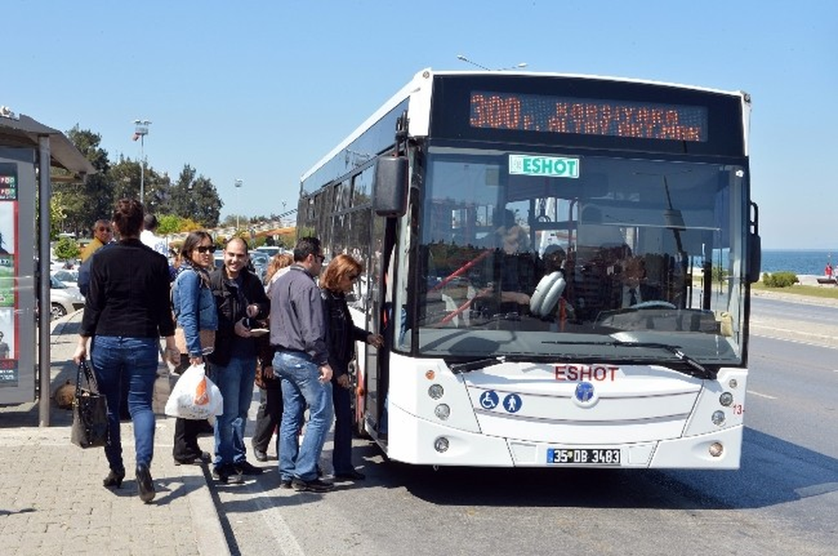 İzmir\'de Ulaşıma "Açıköğretim" Ayarı