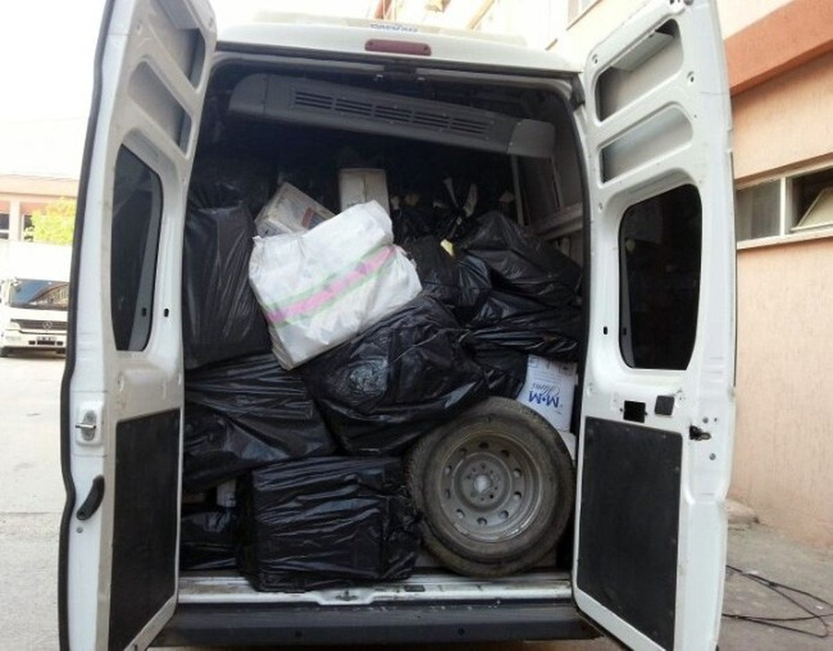 Kocaeli\'de Gümrük Kaçağı 81 Bin 250 Paket Sigara Ele Geçirildi
