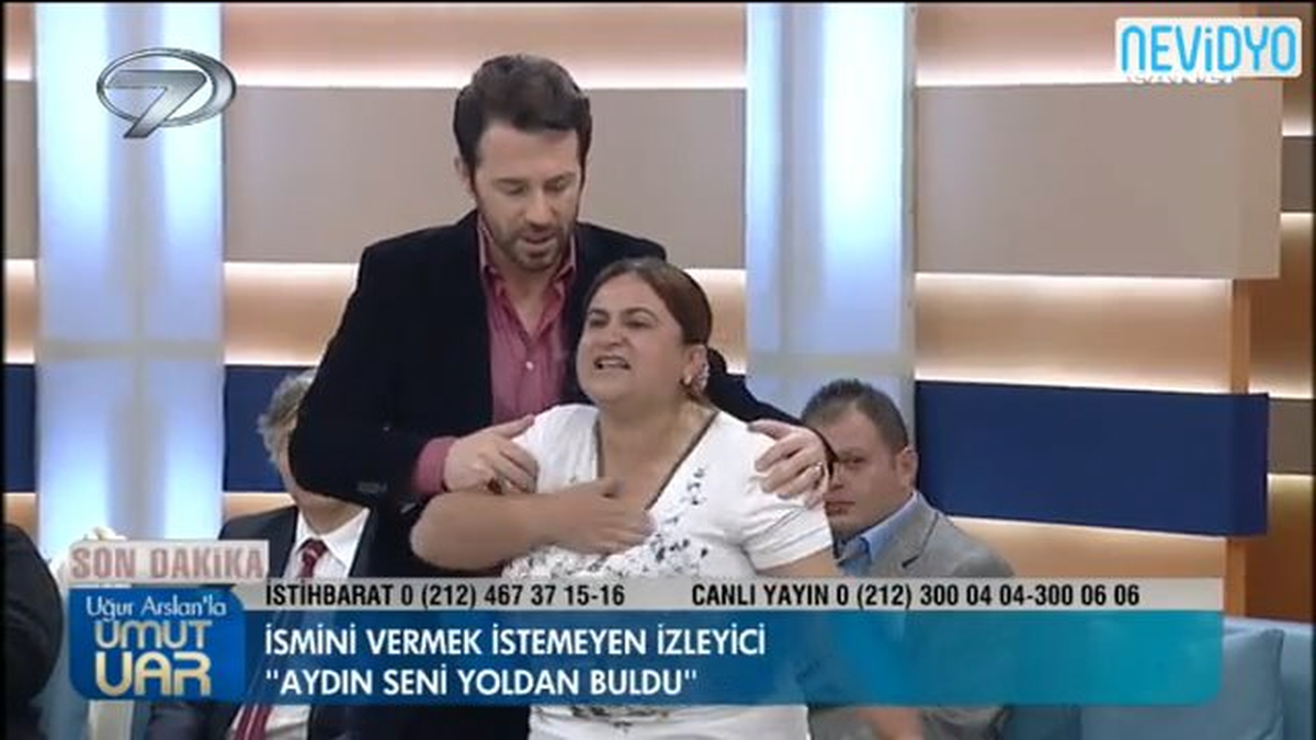 Uğur Arslan\'ın Konuğu Canlı Yayında Sinir Krizi Geçirdi (Durdu Demir)