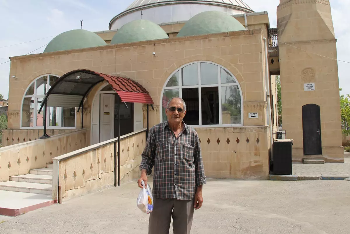 Abdest Alıyor Gibi Yapıp, Cami Avlusundan Bisiklet Çaldı