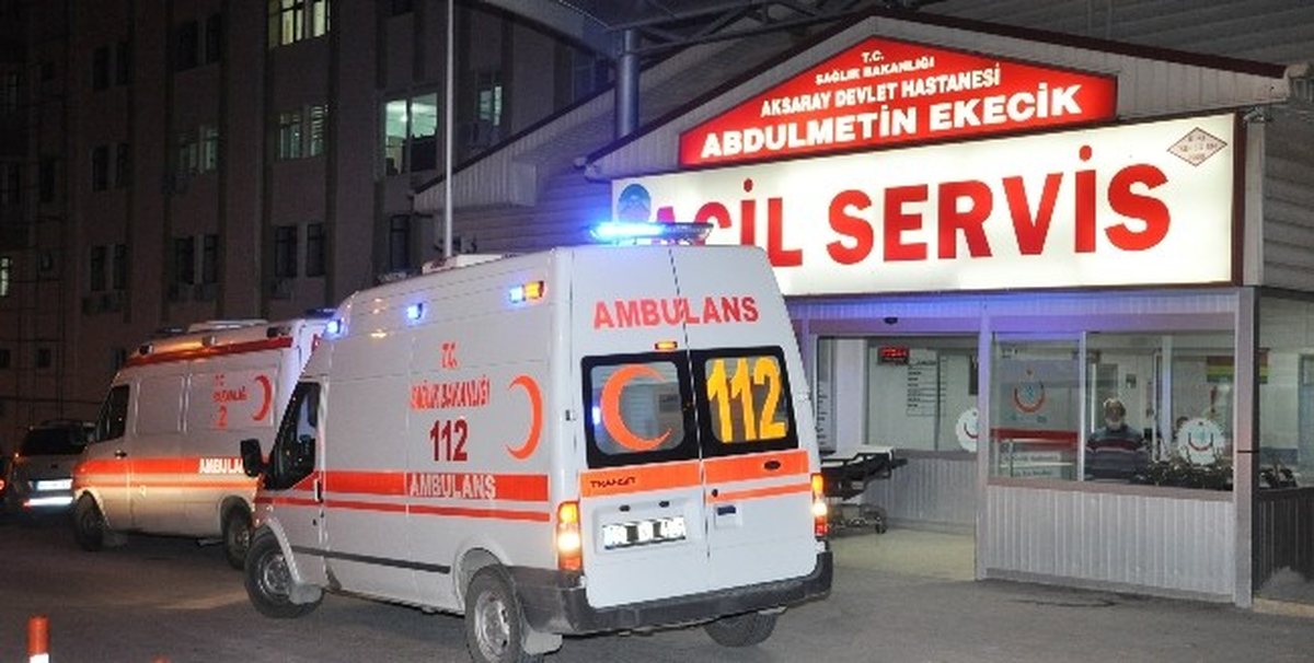 Aksaray\'da Bir Genç, Yolda Yürürken Bıçaklandı