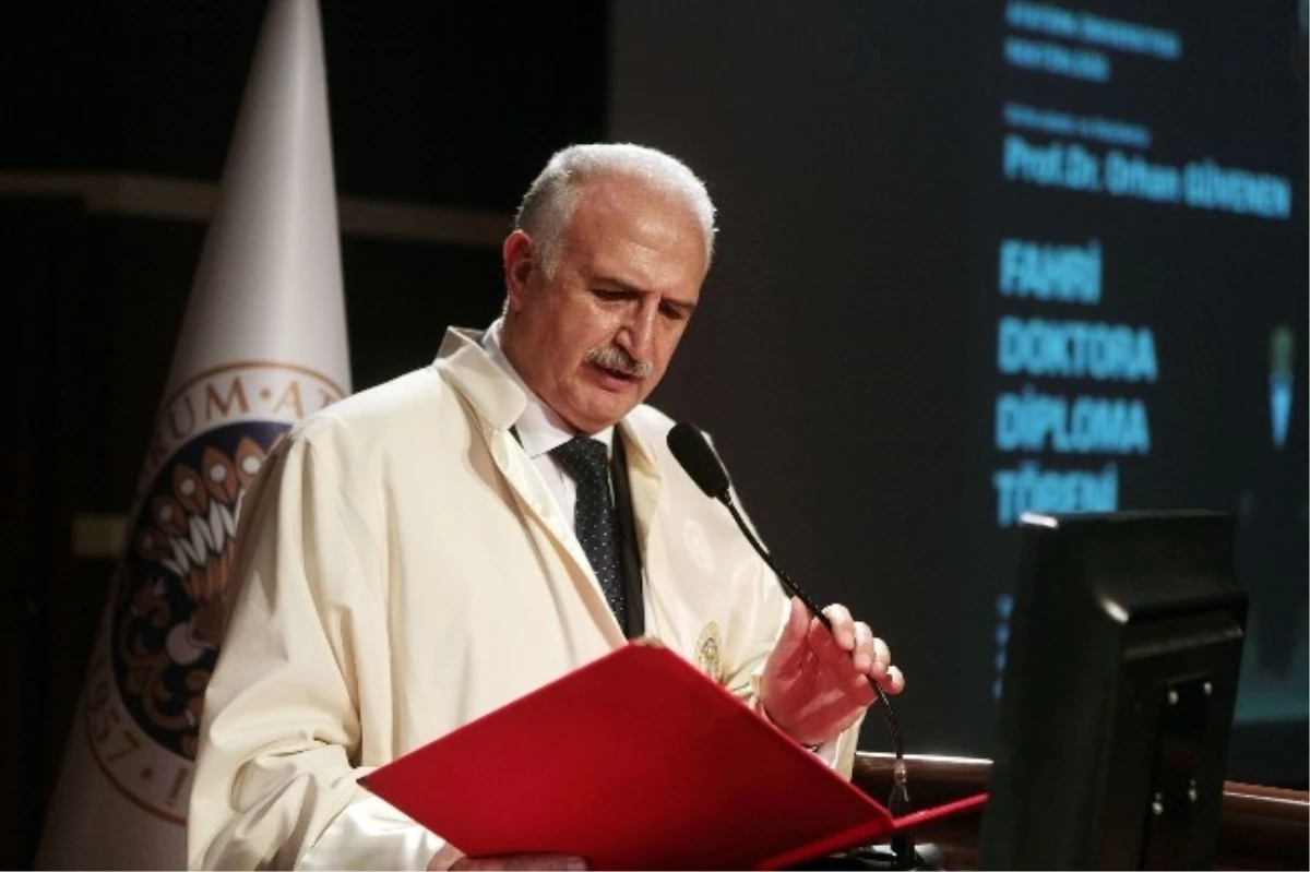 Atatürk Üniversitesi Senatosu\'ndan Prof. Dr. Orhan Güvenen\'e Fahri Doktora
