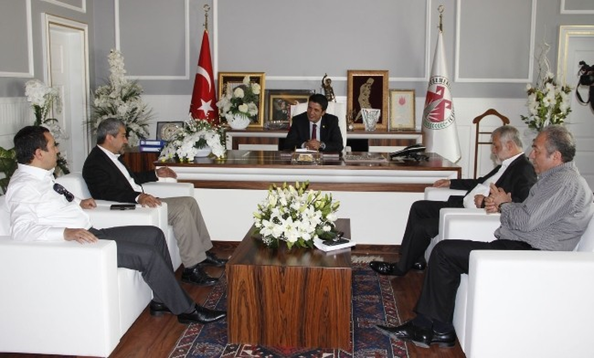 Başkan Genç\'e Ziyaretler Devam Ediyor