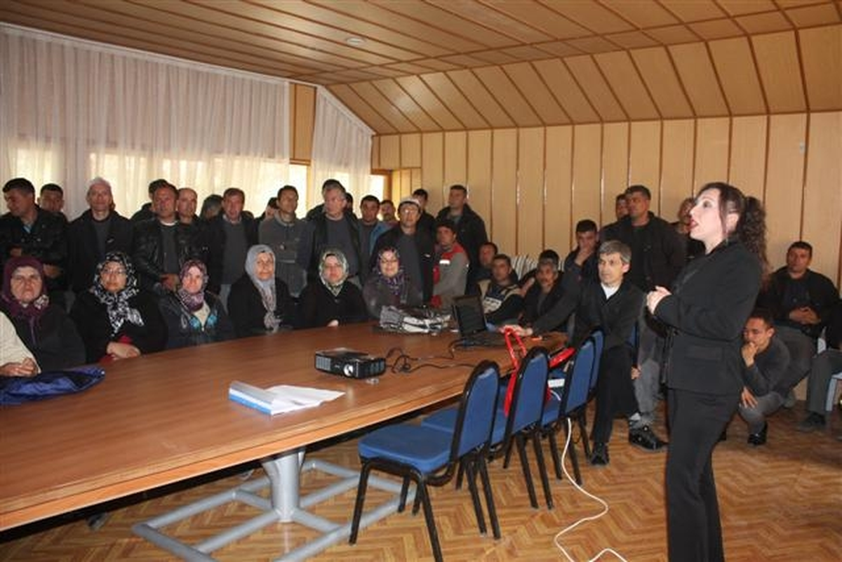 Belediye Personeline Bitki Koruma Ürünlerinin Kullanımı Anlatıldı