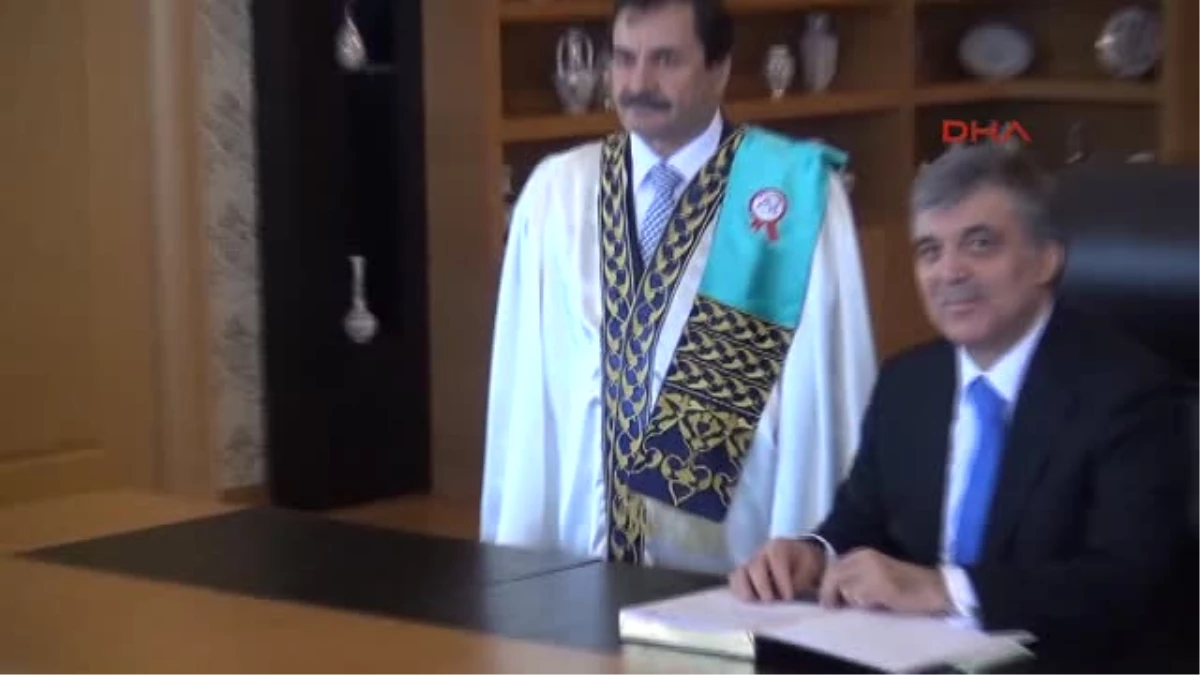 Cumhurbaşkanı Gül, Dumlupınar Üniversitesini Ziyaret Etti