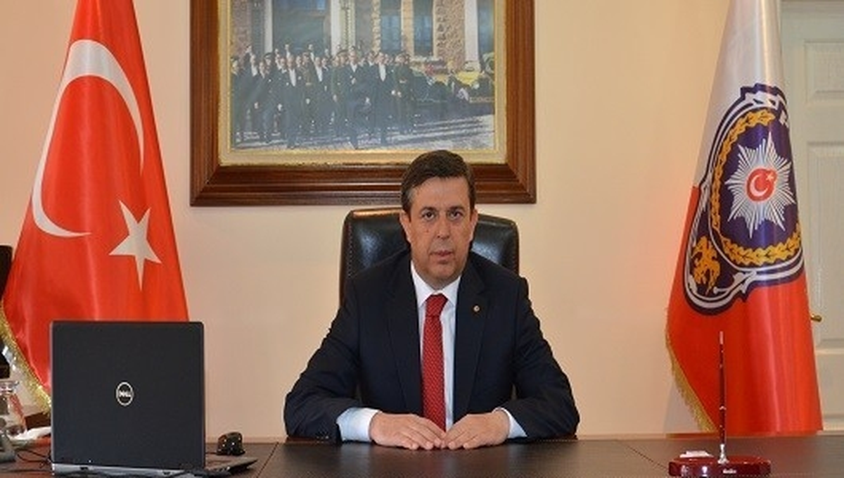 Hakkari Emniyet Müdürü, BDP\'li Kadın Başkanı Ziyaret Etti