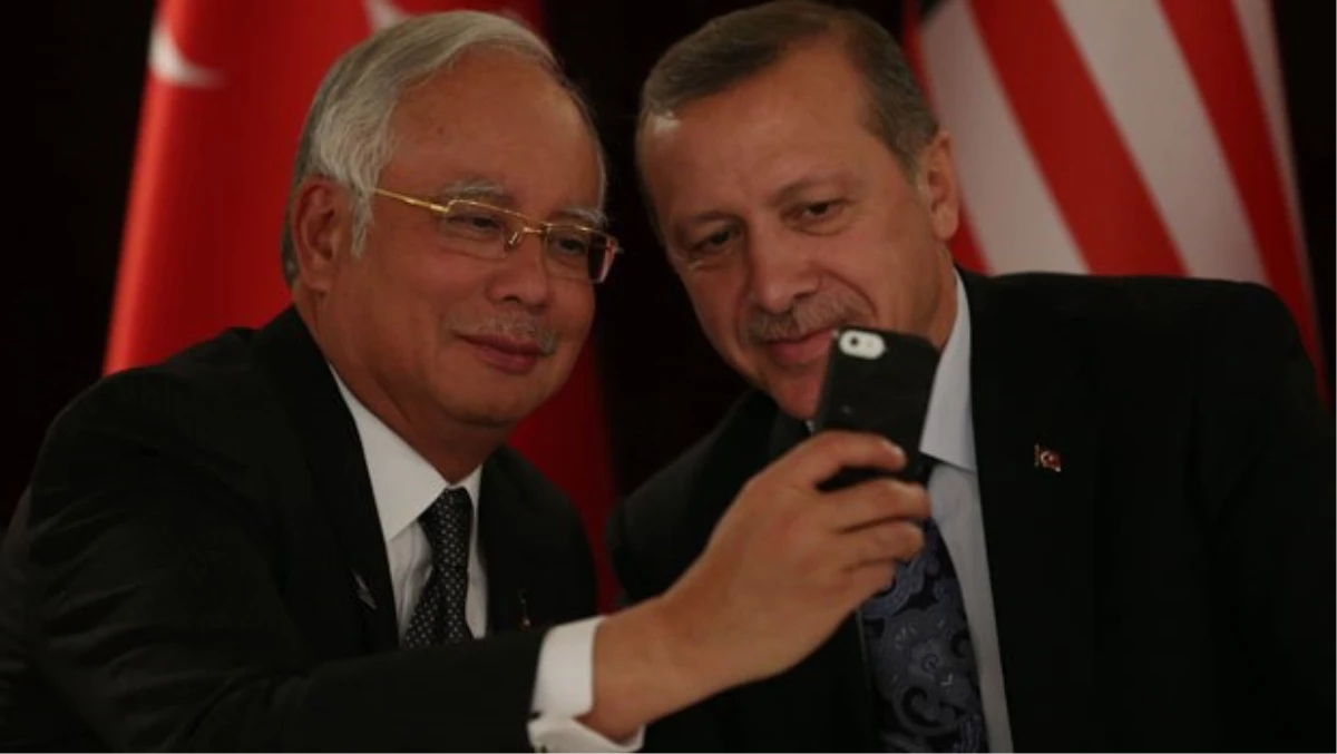 Malezya Başbakanı, Erdoğan\'la Selfie Çekti
