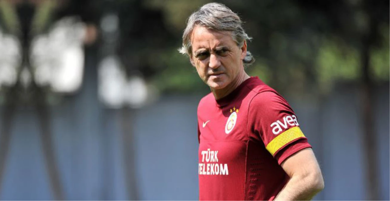 Mancini, Galatasaray\'da Kalıyor