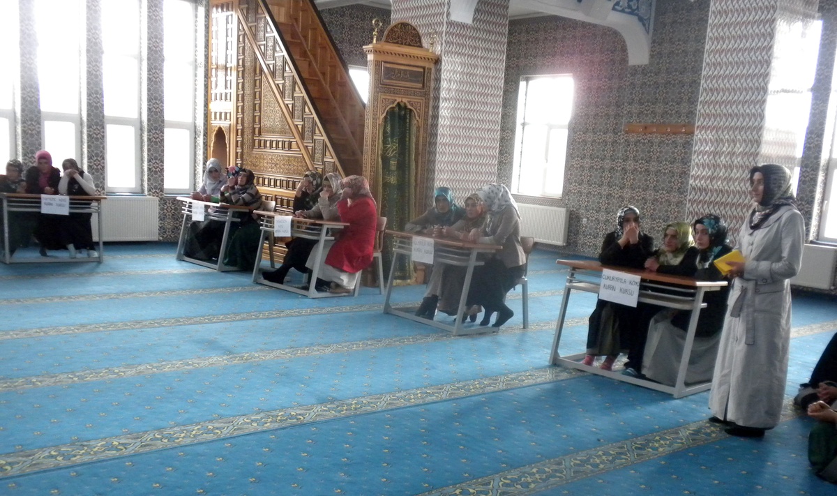 Pazaryolu\'nda "40 Güne 40 Hadis" Yarışması