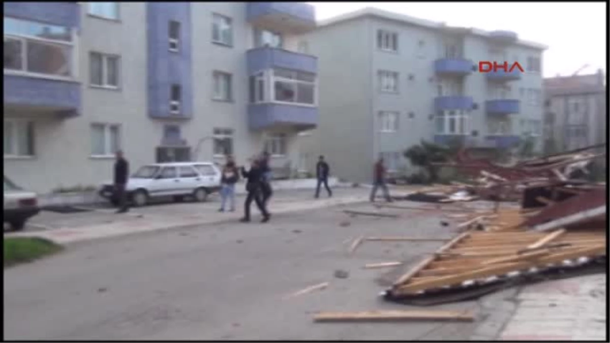 Samsun\'da Yağmur, Sinop\'ta Şiddetli Rüzgar Etkili Oldu