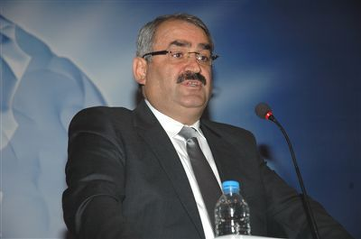 Türkiye\'de İşsizlik Değil Mesleksizlik Sorunu Var"
