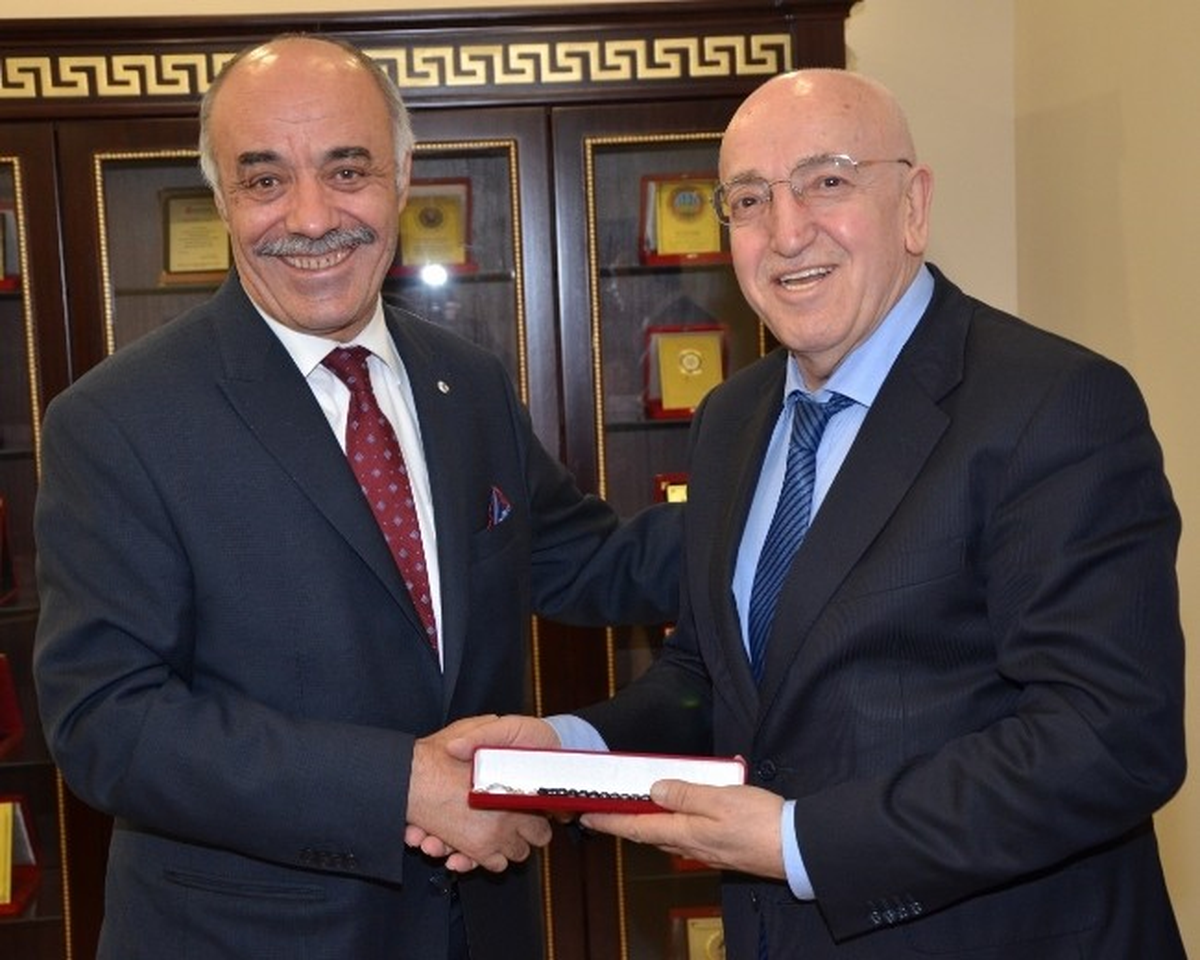 Vakıfbank Genel Müdürü Aydoğan\'dan, Başkan Yücelik\'e Ziyaret