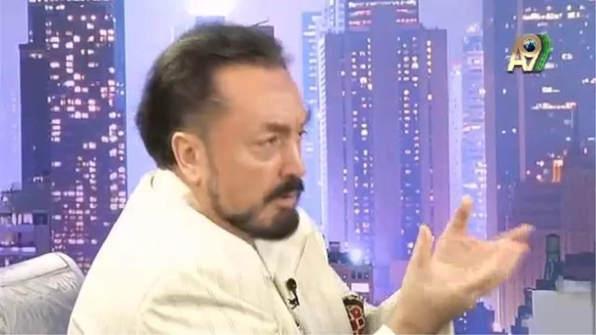 Adnan Oktar\'dan Arınç\'a Çok Sert Yanıt