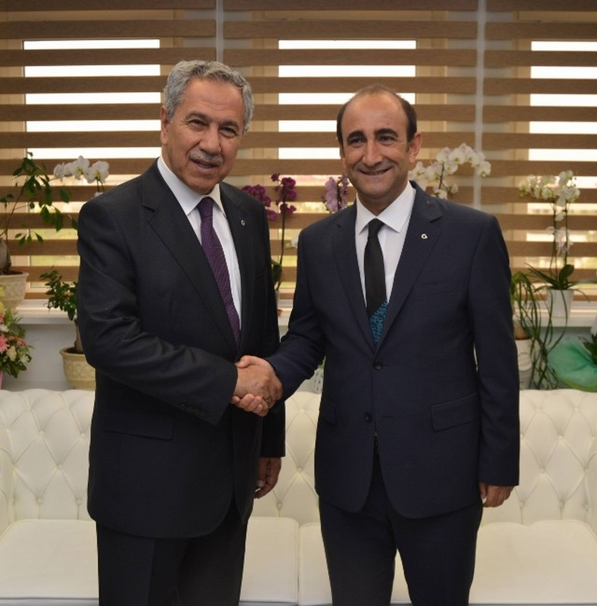 Arınç\'tan Edebali\'ye Hayırlı Olsun Ziyareti