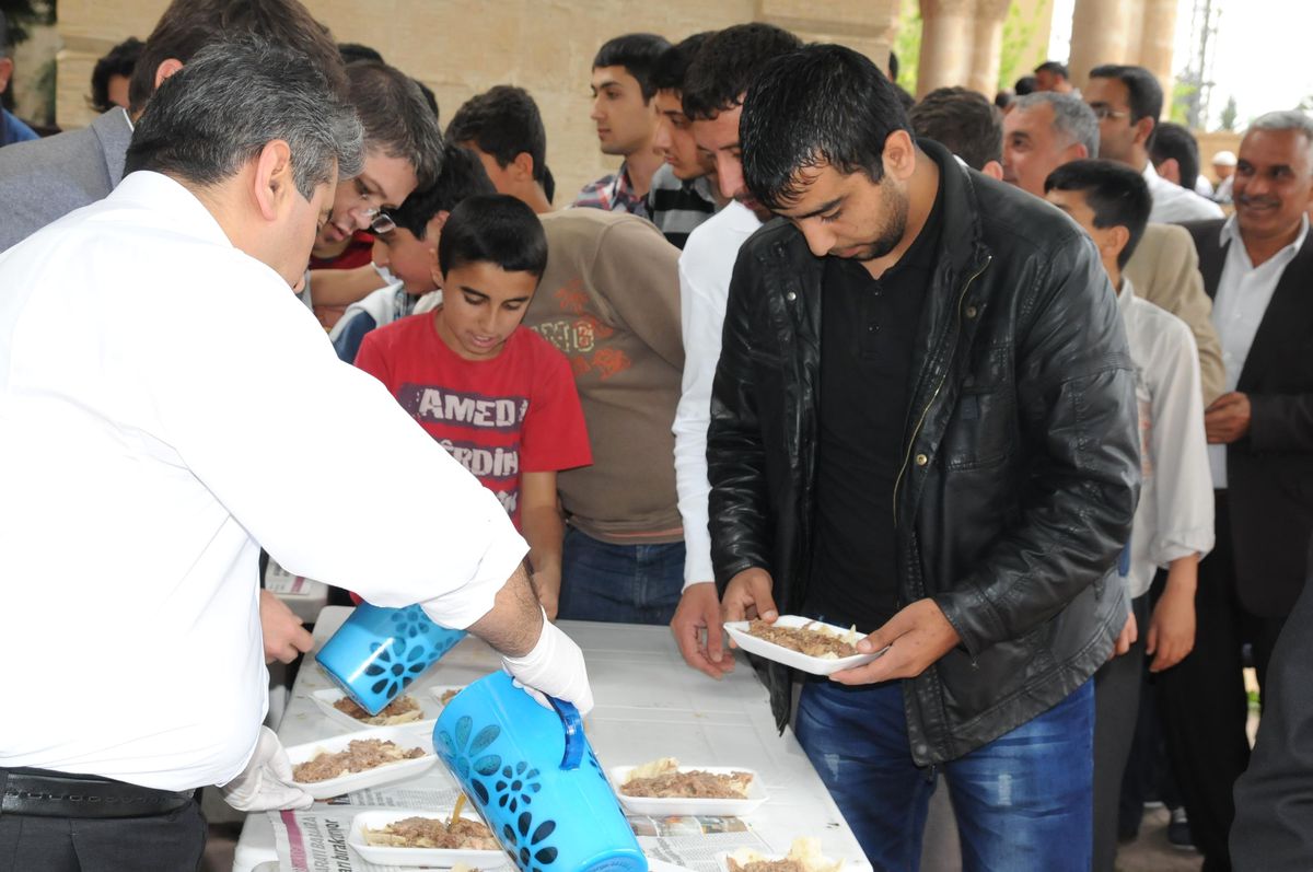 Şanlıurfa\'da Şafak Vakti Tirit İkramı