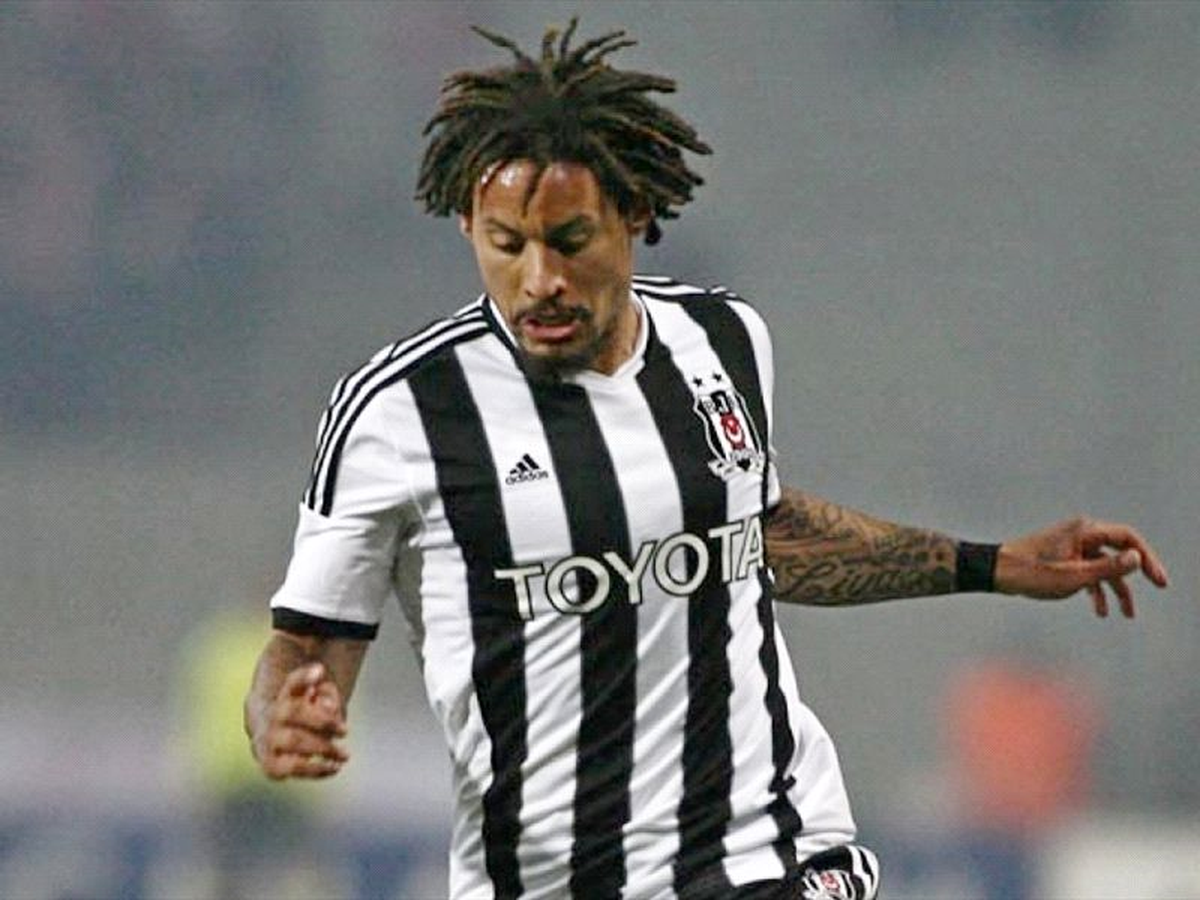Beşiktaş\'ta Jones Cezalı!