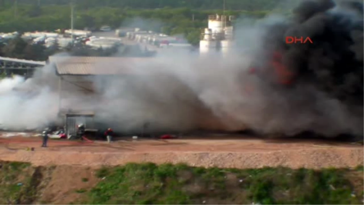 Bursa Çimento Fabrikası\'nda Korkutan Yangın