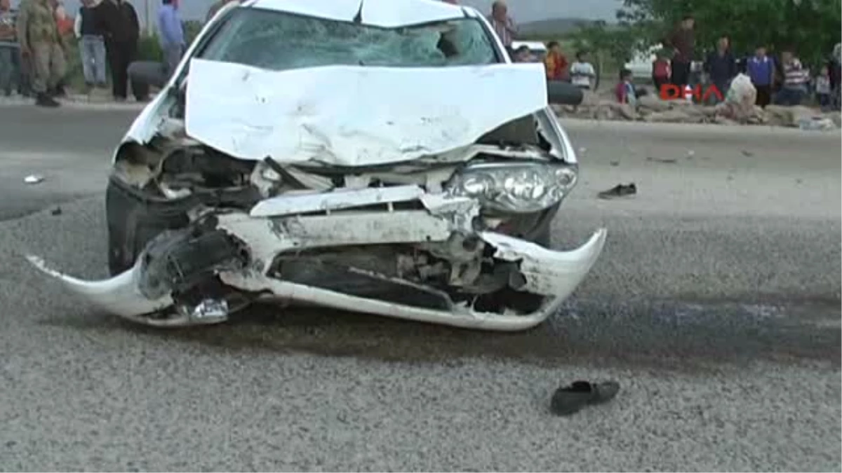 Hassa\'da Trafik Kazası: 2 Ölü