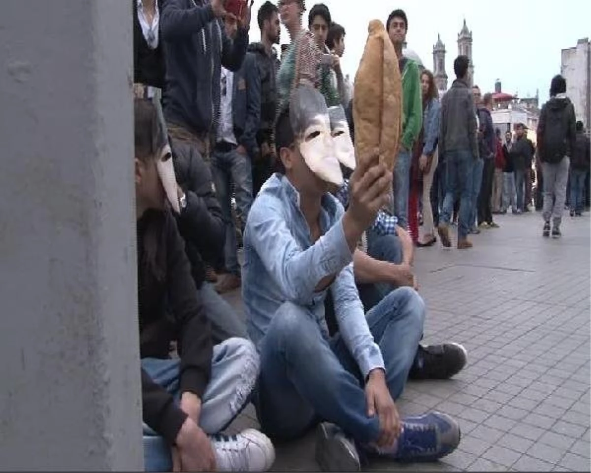 Taksim\'de Berkin Elvan Eylemine Müdahale