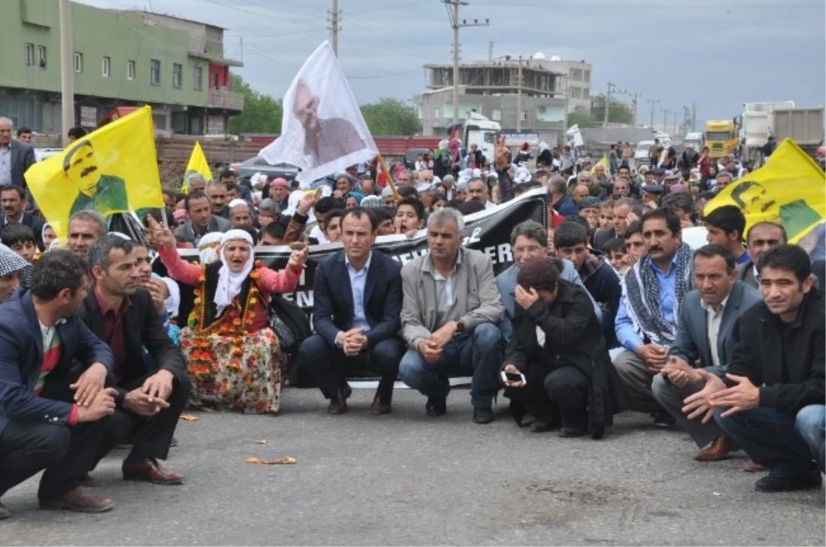 BDP Öncülüğündeki Kalabalık, Karayolunu Trafiğe Kapattı